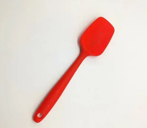 What is the processing and production process of silicone kitchen utensils?