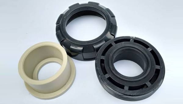The glue for PP to PVC,Apply glue,